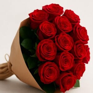 دسته گل رز قرمز